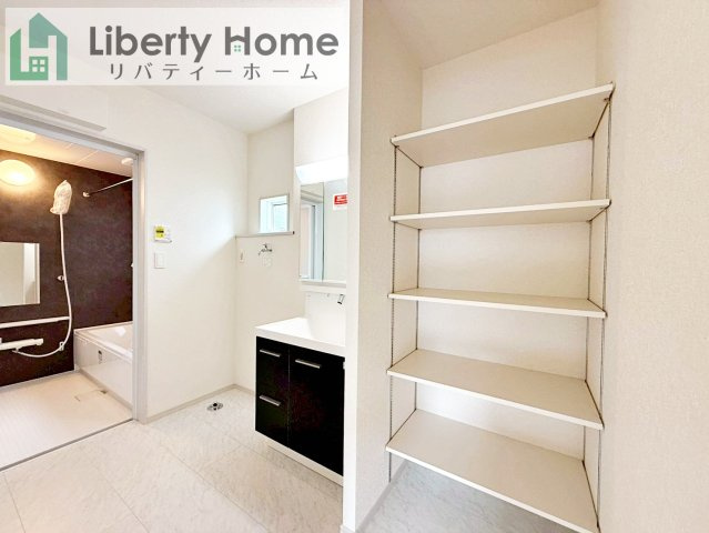 土浦市板谷4丁目25-P1　新築戸建　1号棟の収納