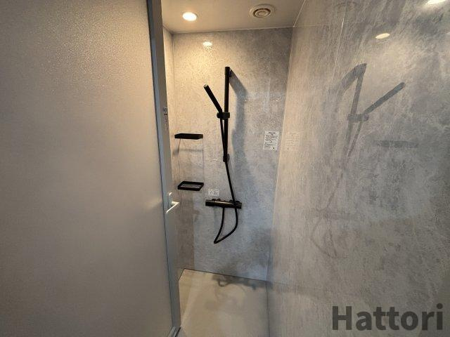 アペルガレージハウスのシャワールーム