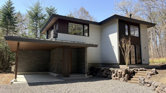 南軽井沢 新築戸建 スキップフロアの映える家の外観