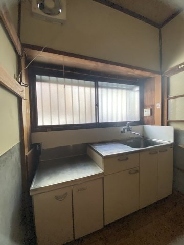君島貸家（手前）の内装