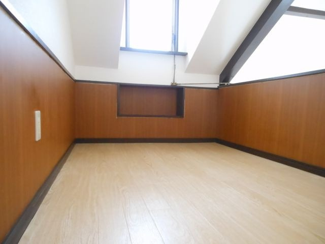 すかいこーぽの内装