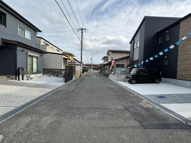 Adoble+アドブル＋小倉南区中貫1丁目3期　【小倉南区　新築戸建て】の前面道路含む現地写真|現地撮影　2025,12,1　Adoble+アドブル＋小倉南区中貫1丁目3期　【小倉南区　新築戸建て】