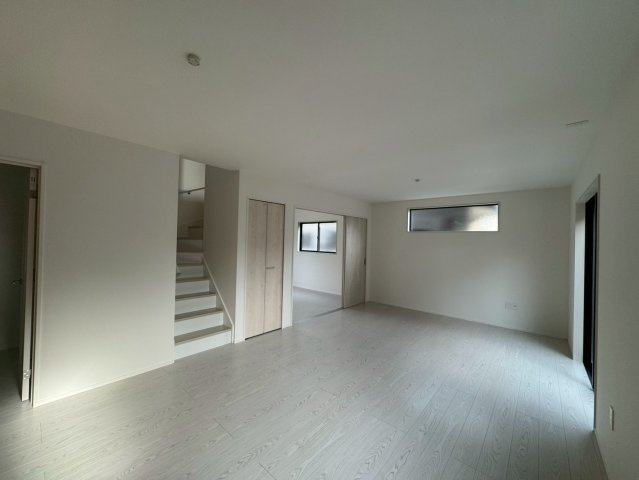 【居間・リビング】の画像