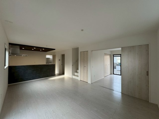 【居間・リビング】の画像