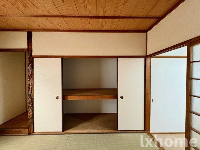 西脇貸家の収納|たっぷりとした収納スペースです