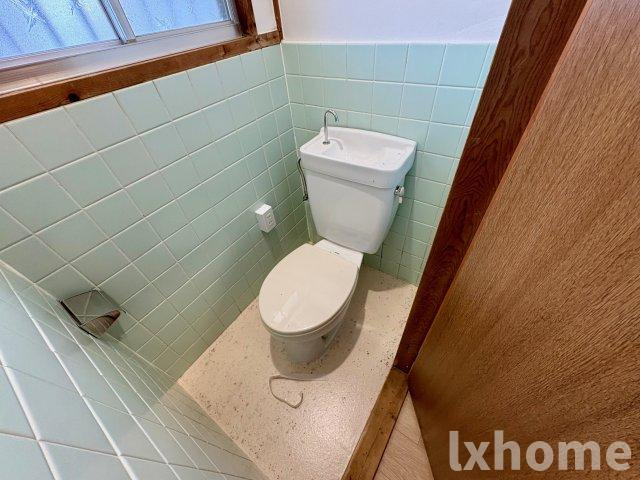 西脇貸家のトイレ|コンパクトで使いやすいトイレです