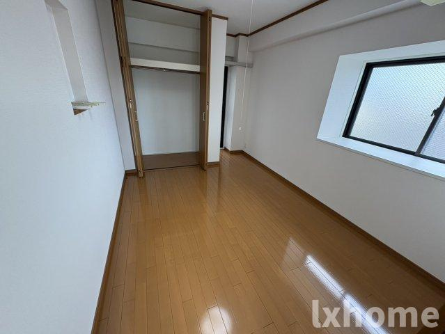 エザンス21の寝室|開放的な寝室です