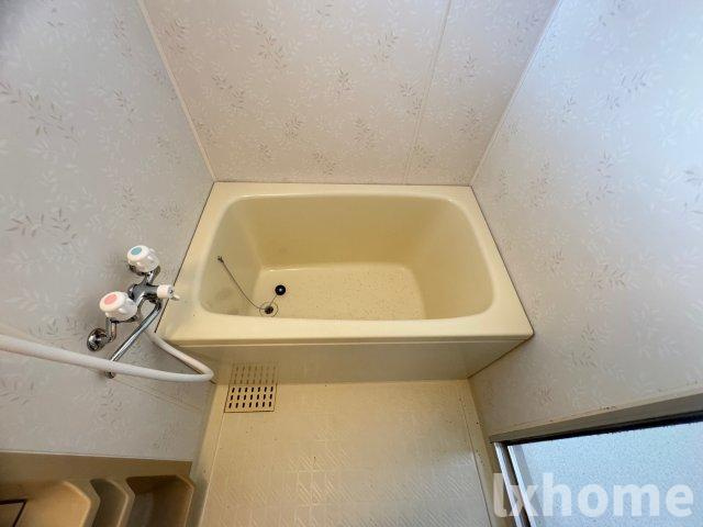 モンテサイドハイツB棟の浴室|お風呂です