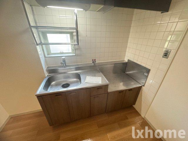 モンテサイドハイツB棟のキッチン|使いやすいキッチンです