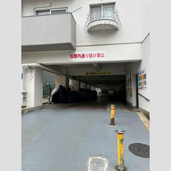 茨木グランドハイツの駐車場