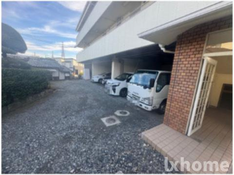 宮本マンションの駐車場