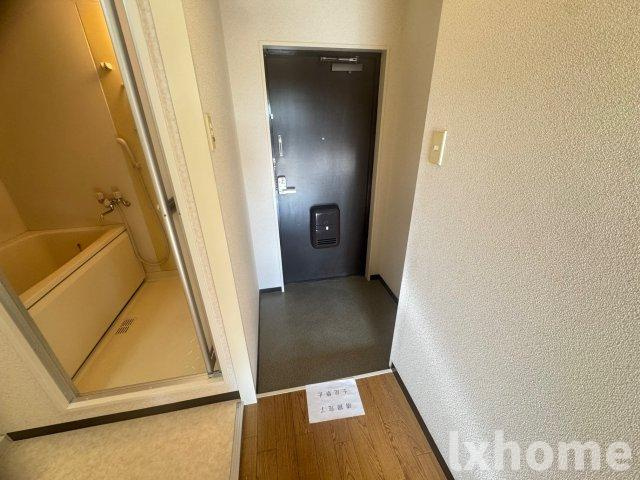 宮本マンションの玄関