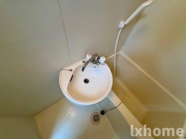 アンフィニィ・橋の内Ⅲの洗面所|脱衣スペースもあります