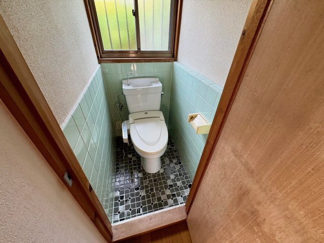 五十鈴町貸家のトイレ