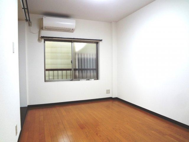 コレール王子公園の居間・リビング