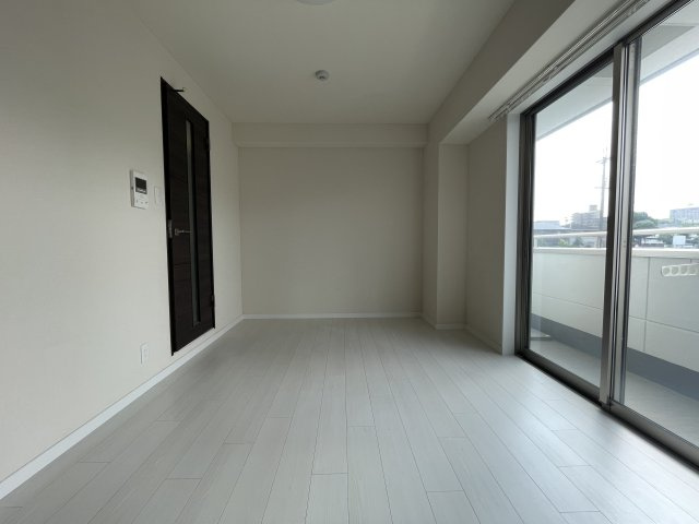 KORE・YIELD神戸北の居間・リビング