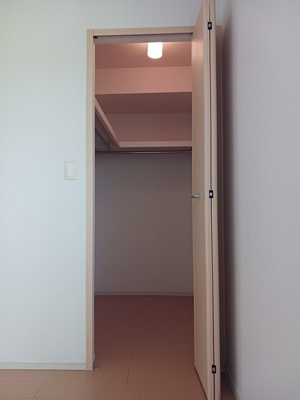 【収納】 | グラン・フォーレＢ | 便利な収納スペースです