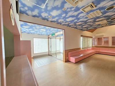 【内装】 | 玉戸店舗 | 内装です