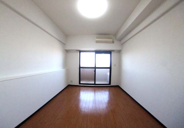 エクセレント岸和田弐番館の居間・リビング|おしゃれなリビングです