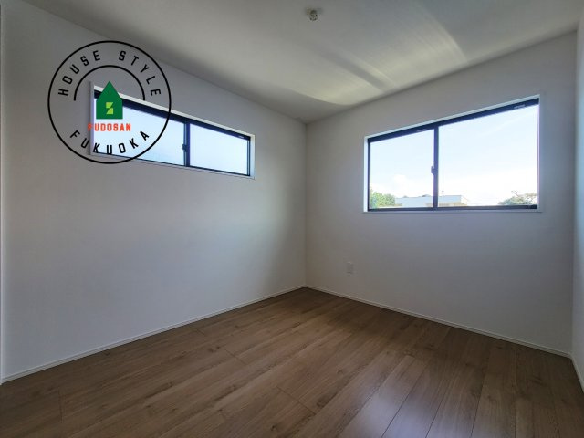 福岡市西区今津第10-3棟（2号棟）の子供部屋|穏やかな光が差し込む室内には、穏やかな時間が流れます。