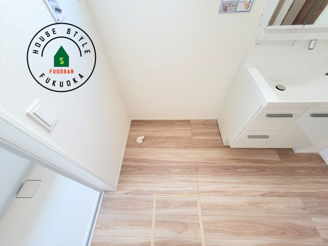 福岡市西区今津第10-3棟（2号棟）のランドリースペース|ランドリースペースとなります。広々して有効的にご使用できます。 