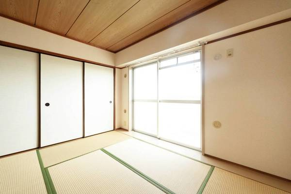 ビレッジハウス二宮2号棟の居間・リビング|ビレッジハウスの同一物件・同一タイプの間取りの写真です