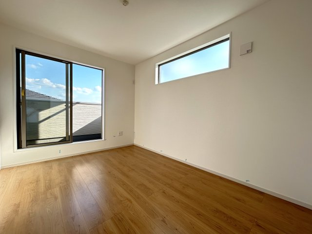 地下鉄東西線＆京阪京津線「御陵」駅徒歩５分◆並列駐車２台可能◆山科区御陵封ジ山町１期の洋室|洋室