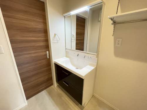 熊本市中央区水前寺１丁目の賃貸マンションの独立洗面台