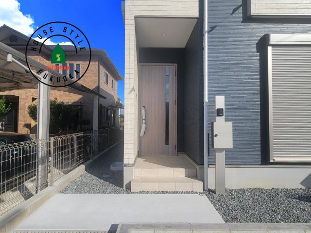 福岡市南区大平寺2丁目第4-3棟（1号棟）の玄関|おでかけの時も帰った時も、「我が家」を最初に感じでもらえる素敵な空間に。