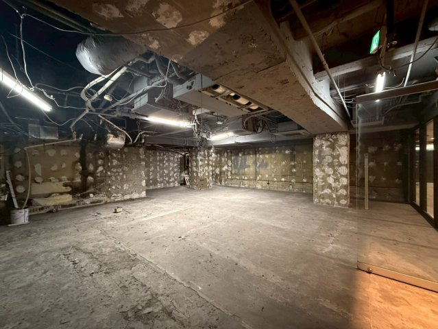 新虎ノ門実業会館（新館）　B2Fの内装