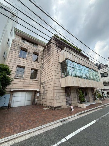 虎ノ門実業会館四谷ビル　B1Fの外観