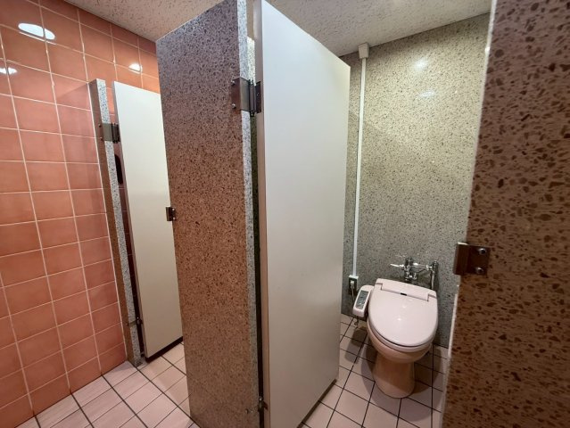 虎ノ門実業会館（本館）　2Fのトイレ