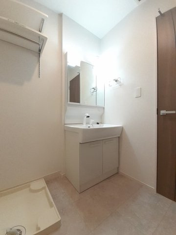 ボニータ　Ｂの洗面所|スペースが確保できる洗面所です