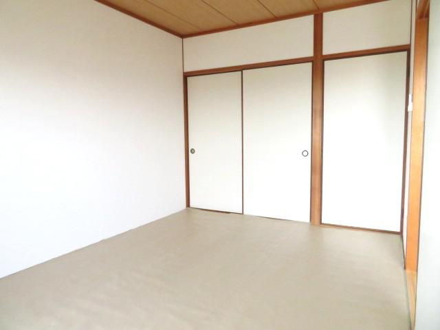 プレアール今津の駐車場