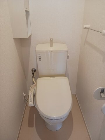 シャン・ドゥ・ムジカＢのトイレ|シンプルで使いやすいトイレです