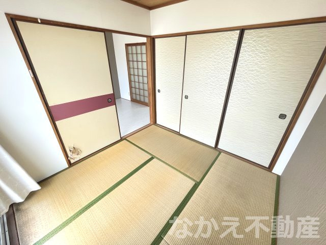 【寝室】 | 落ち着いた色調の寝室です