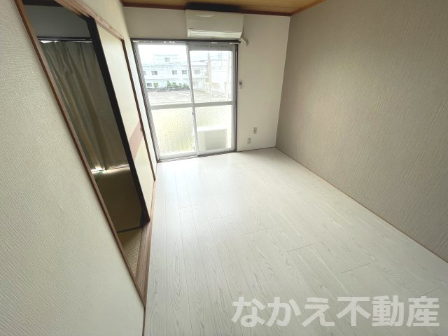 【寝室】 | 落ち着いた色調の寝室です