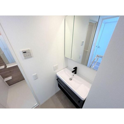 【洗面所】 | セレニテ十三ミラク