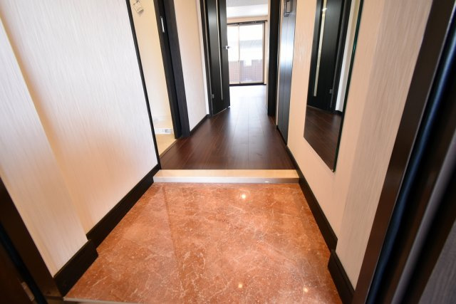 プレジオ西宮今津の玄関