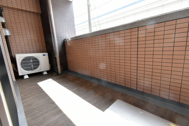 プレジオ西宮今津のバルコニー