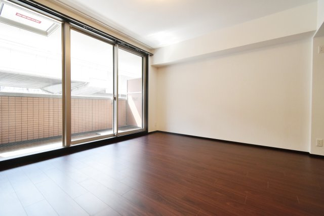 プレジオ西宮今津の居間・リビング