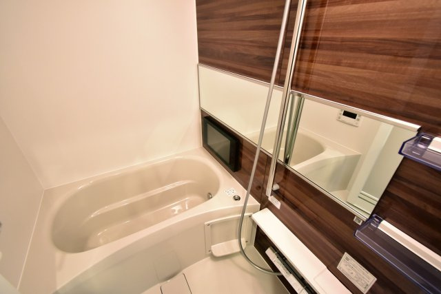 プレジオ西宮今津の浴室