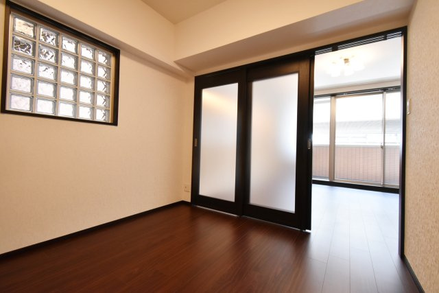 プレジオ西宮今津の洋室