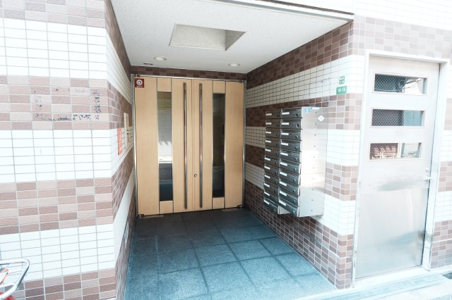 【エントランス】 | アムズコート勝山