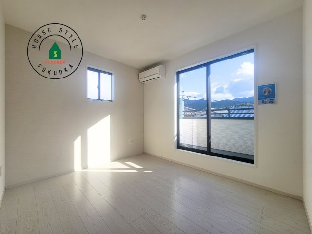 福岡市南区寺塚1丁目第1-3棟（3号棟）の内観：施工例|主寝室には収納力に優れたクローゼットがありますので、お部屋もすっきり片付きます。