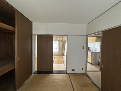 【和室】 | 浅香山住宅１４号棟 | 現地見学当日から承っております♪現地周辺の環境や、駅までの道お家探しを始めてみようと思われたら是非【イエストア】までお気軽にご相談下さいませ♪