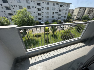 【バルコニー】 | 浅香山住宅１４号棟 | 南面バルコニーですので、日当たり良好で洗濯物がよく乾きますね♪