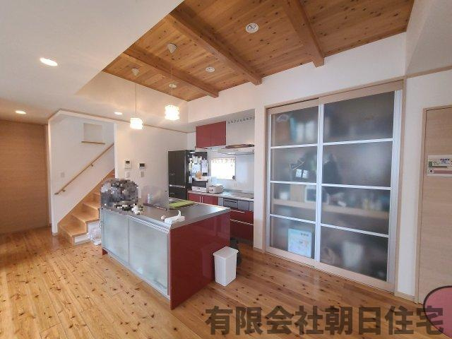 【キッチン】 | 東出雲町揖屋中古戸建 | 収納豊富なキッチンです！