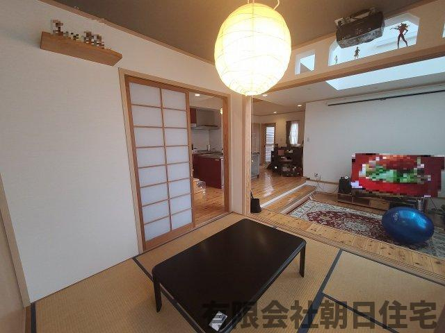 【和室】 | 東出雲町揖屋中古戸建 | プロジェクター完備の和室です