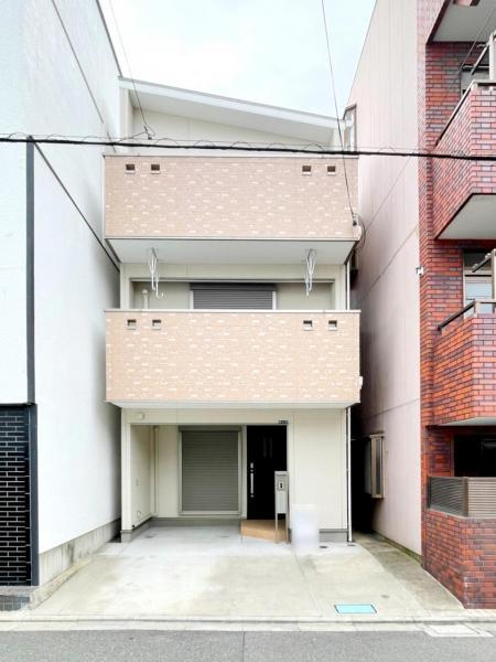 梅園町　中古一戸建ての外観|新しい生活にいかがでしょうか？外観はお住まいの顔になります。こだわりたいポイントですね。外壁塗装や屋根塗装のご相談も承っております。
■現地内覧・資金計画相談・住宅ローン相談もお問合せ受付中■